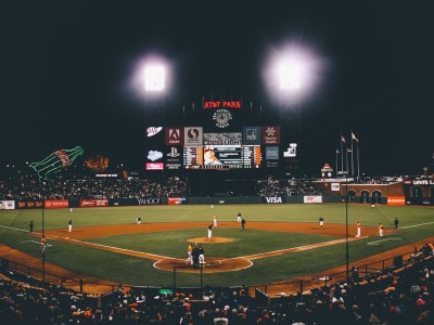 Kaiyun官方网站-塔图姆刺穿荆棘，中国男篮迎向破晓，当个人传奇与集体极限交相辉映，荆棘与光，塔图姆的传奇与中国男篮的破晓之路